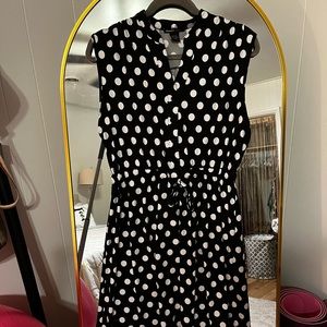 Cute polka dots dress.